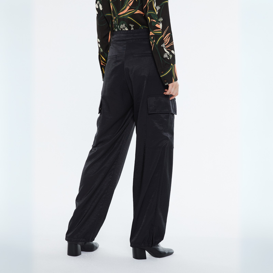 Andam Black Loose-Fit Cargo Pants