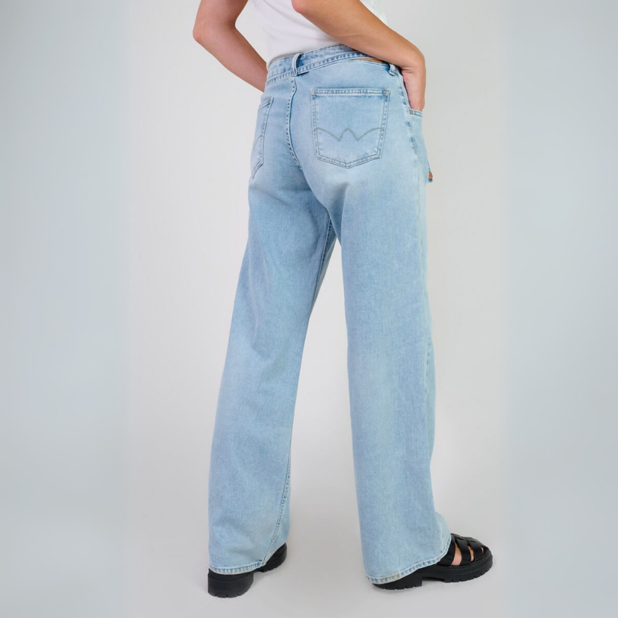 Le Temps Des Cerises Light Blue Lauryn Loose Fit