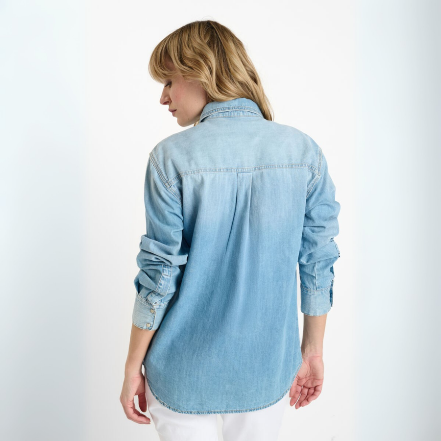 Le Temps Des Cerises Blue Darmon Button Up Shirt with Pockets